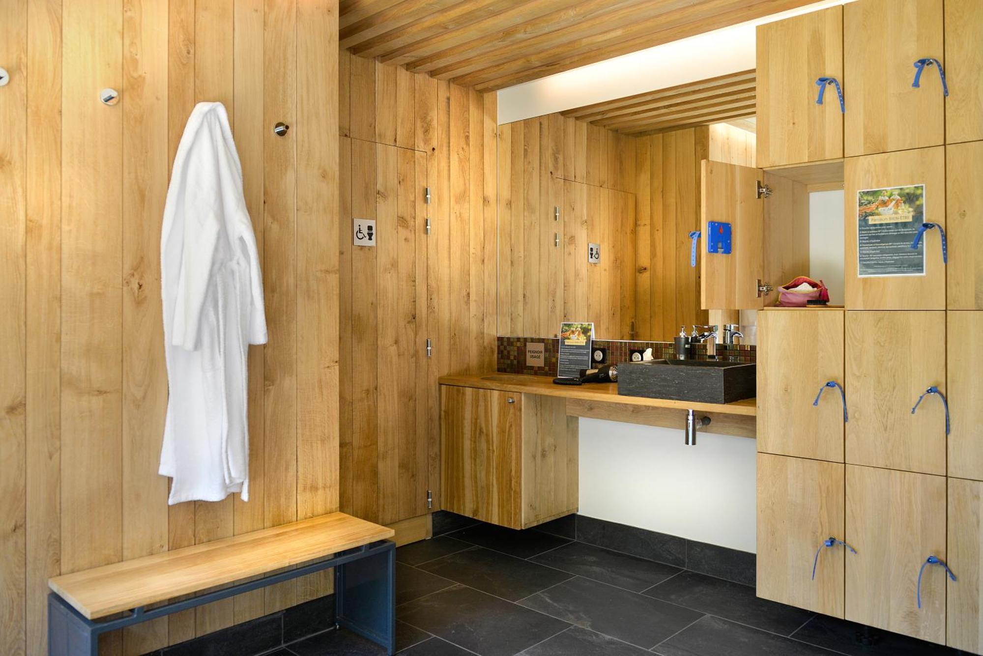 Moulin Des Templiers Hotel & Spa ポントベール エクステリア 写真