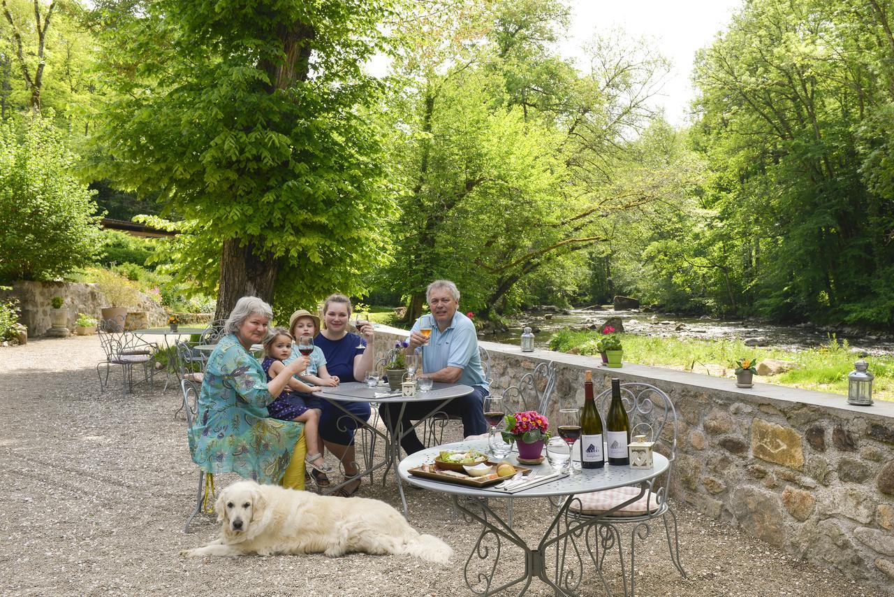 Moulin Des Templiers Hotel & Spa ポントベール エクステリア 写真